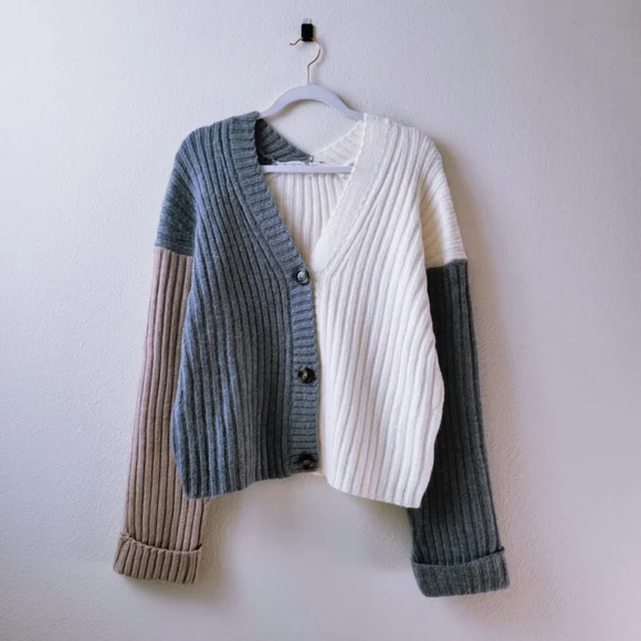 Francesco Ribbed Button Front Colorblock Cardigan - Picture 2 of 8